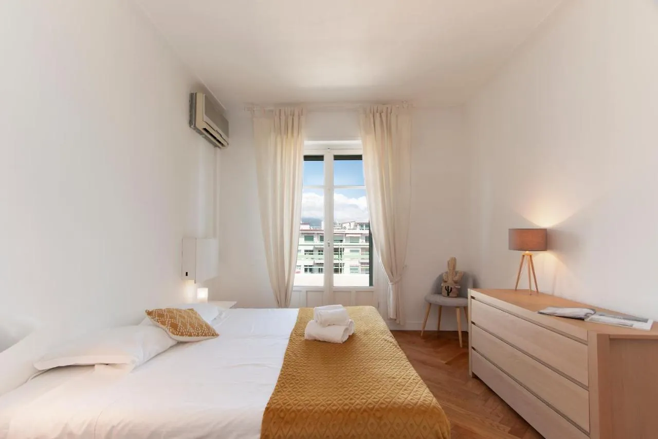 Appartement Maison Bianchi - 1156b Promenade des Anglais Nice